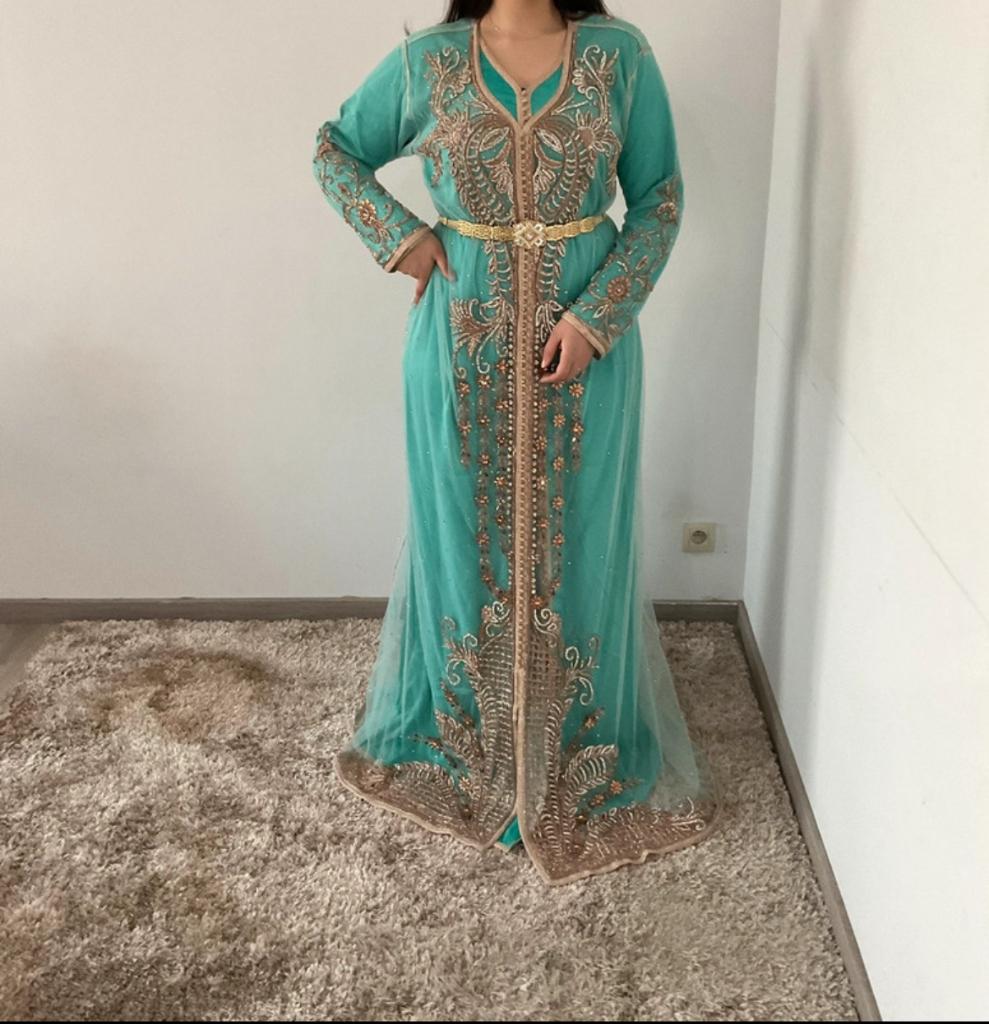 Caftan, Enlèvement