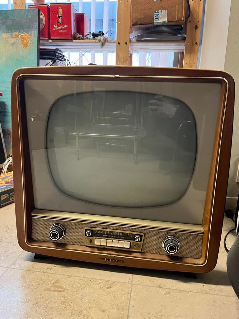 Mooie vintage tv, Enlèvement