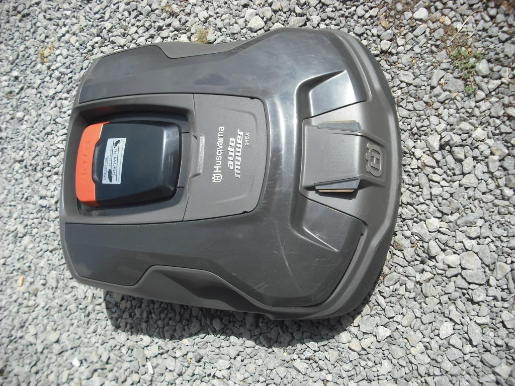 Tondeuse robot HUSQVARNA 315X, Jardin & Terrasse, Tondeuses robotisées, Utilisé, 20 à 25 cm, Contrôlable via l'application, Enlèvement