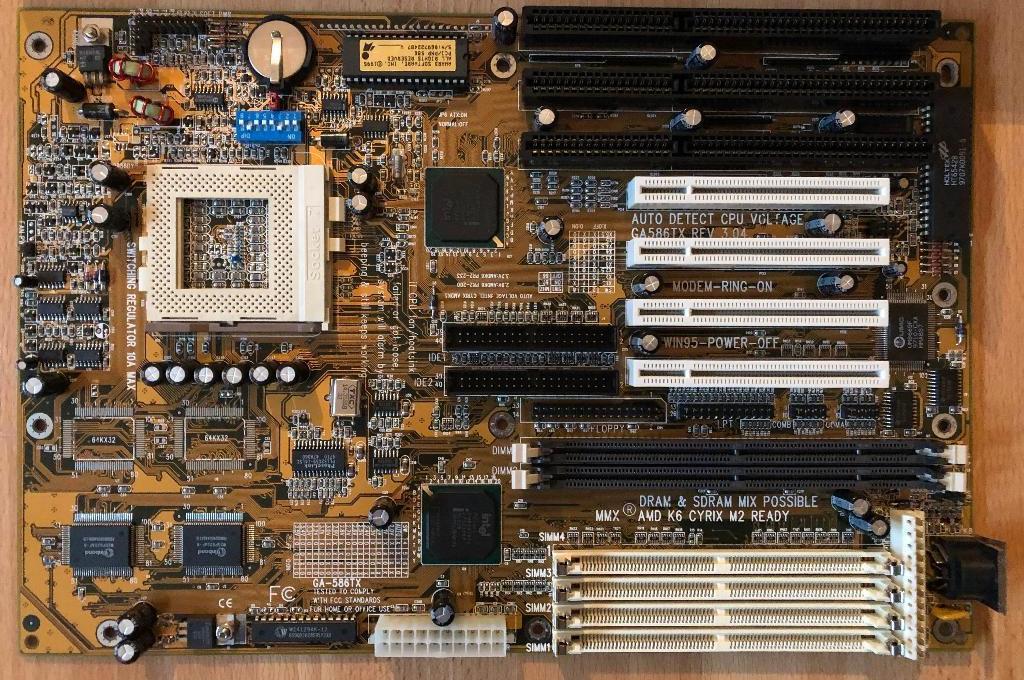 Carte mère1 GigaByte GA-586TX (Rev.3.04) Pentium 1 (Socket7), Enlèvement, Comme neuf, Intel, Autres types