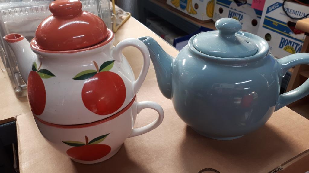 nouvelle théière bleue, Neuf, Uni, Enlèvement ou Envoi, Poterie