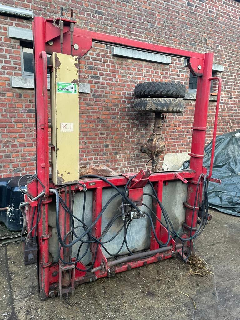Volaille due à l'abandon de bétail 0496234303