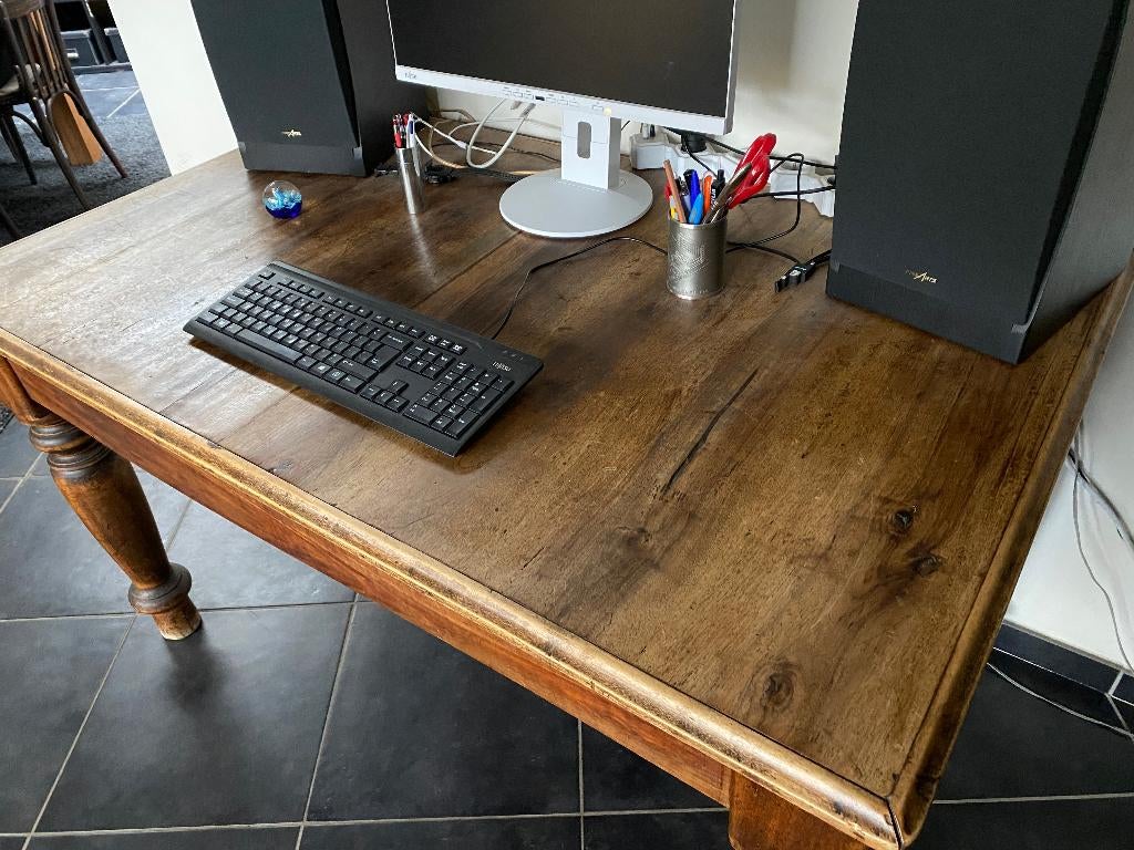 🇮🇹 Massief notenhouten italiaanse tafel, Antiek en Kunst, Ophalen