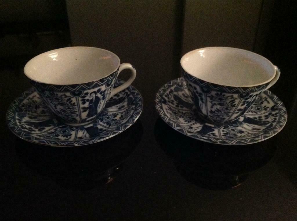 Vintage theekopjes, Enlèvement
