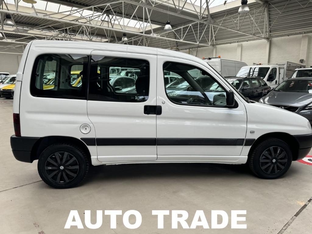 Peugeot Partner 1.4 Benzine | LEZ OK | Garantie | Trekhaak, Auto's, Bestelwagens en Lichte vracht, Voorwielaandrijving, Stof, 4 cilinders