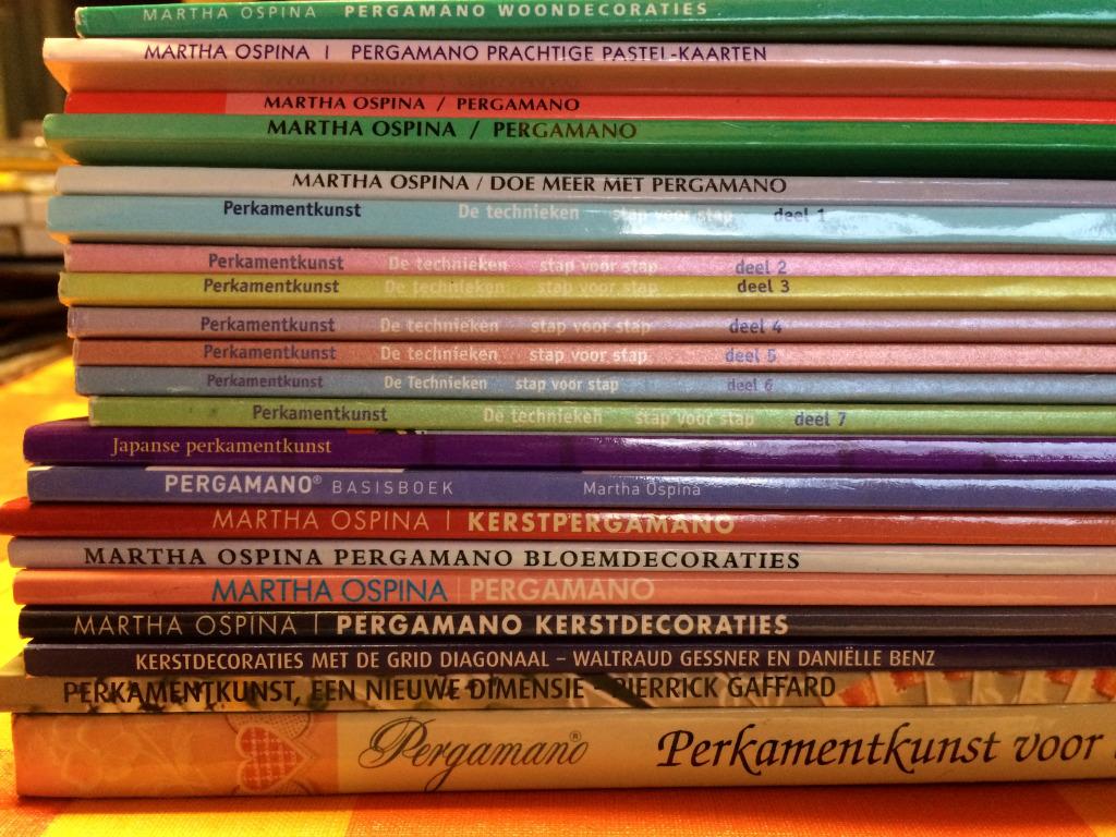 Verschillende boeken over perkament tekenen of Pergamano, Enlèvement ou Envoi, Comme neuf, Dessin et Peinture