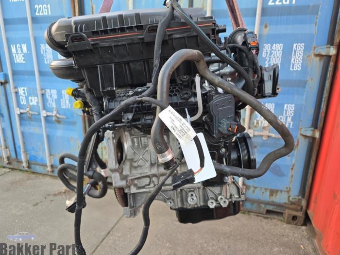 Motor van een Opel Crossland X, Gebruikt, -, -, Opel