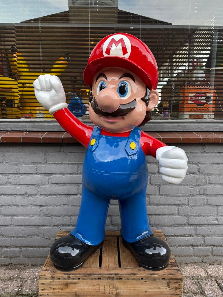Statue de Big Mario Bross, Enlèvement, Utilisé, Humain