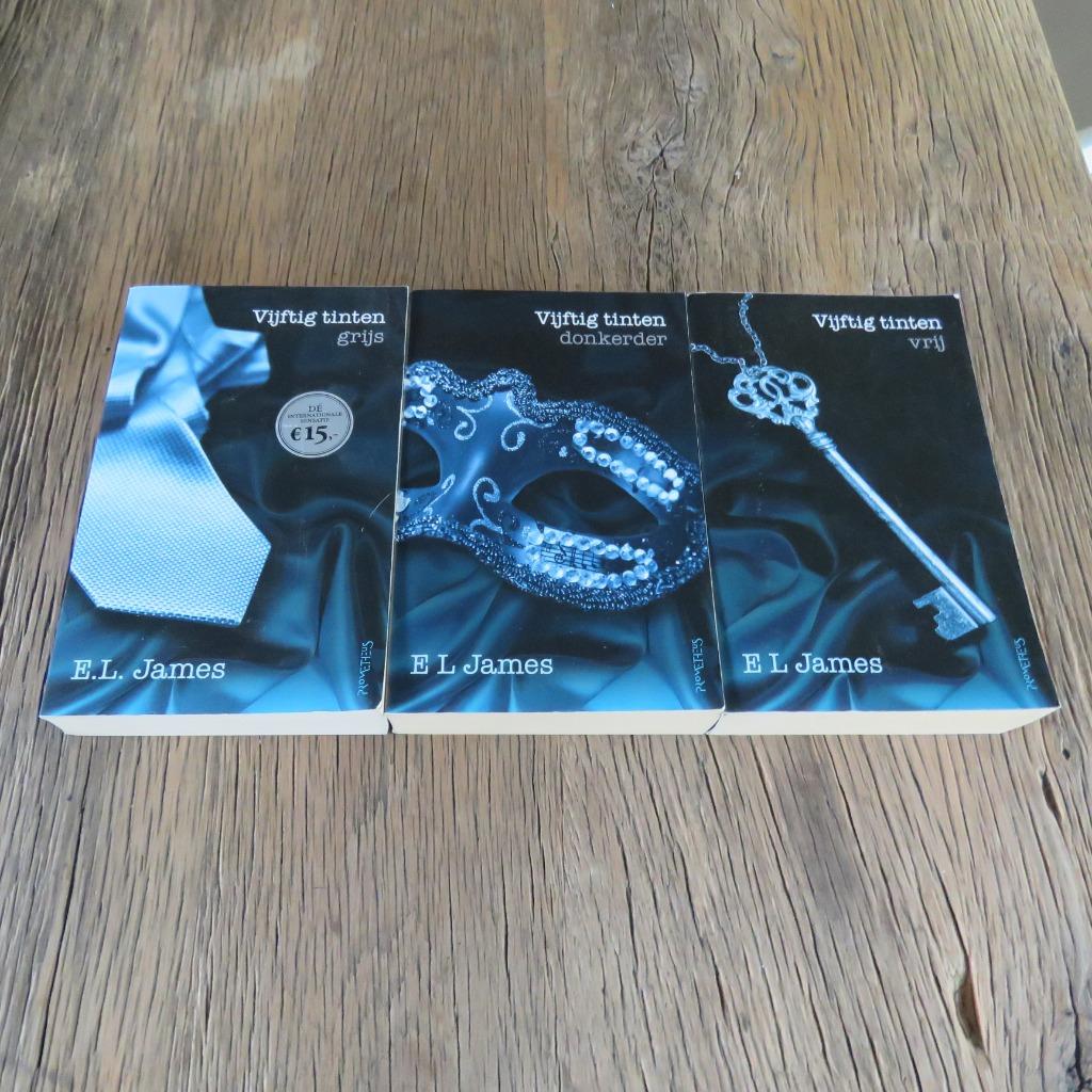 E.L. James Trilogie Vijftig tinten grijs donkerder vrij, Ophalen of Verzenden