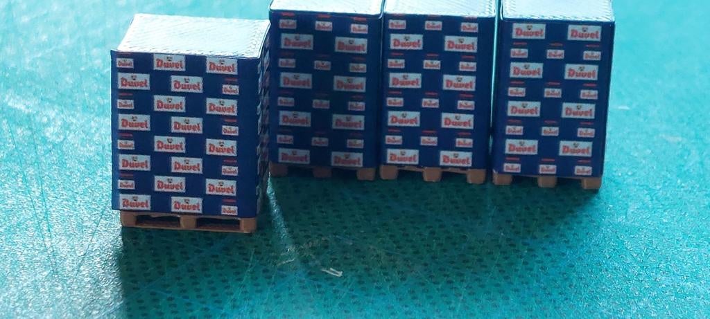 H0LK 0304 PALLETS BIER ALS LADING OF SCENERY 1/87, Overige merken, Verzenden, Gelijkstroom of Wisselstroom, Nieuw