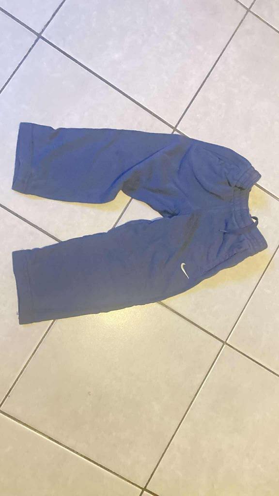 Jogging broek nike maat 3-4 jaar, Pantalon, Garçon ou Fille, Comme neuf, Enlèvement