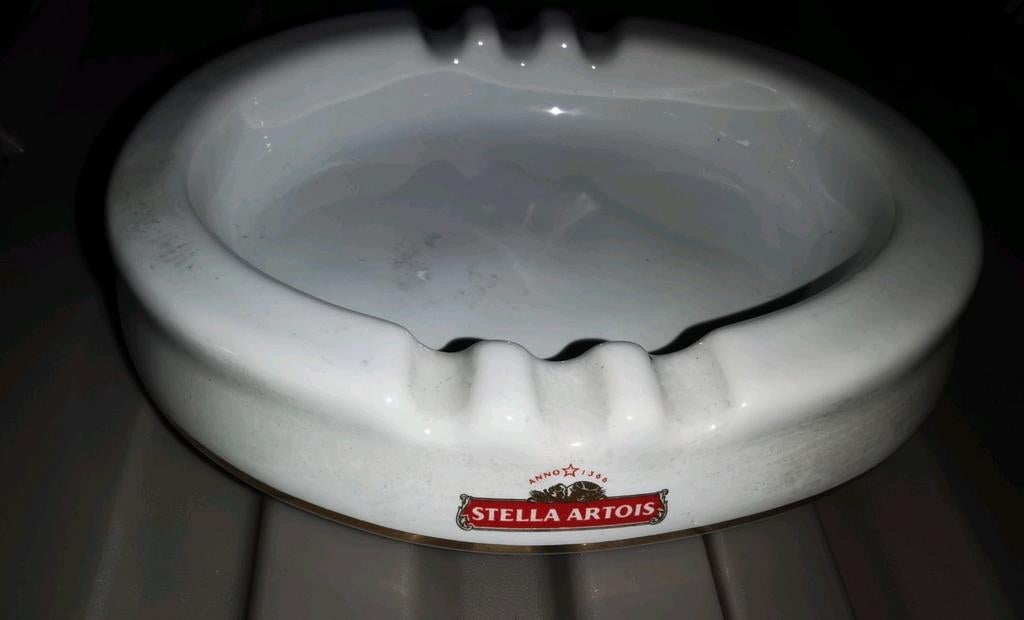 Stella Artois asbak in aardewerk nieuwstaat, Verzamelen, Biermerken, Zo goed als nieuw, Overige typen, Stella Artois, Ophalen of Verzenden