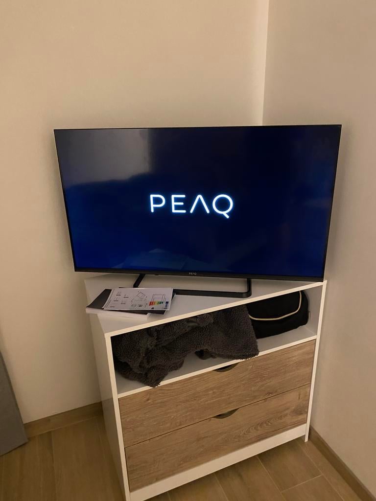Gloednieuwe Peaq tv, Ophalen