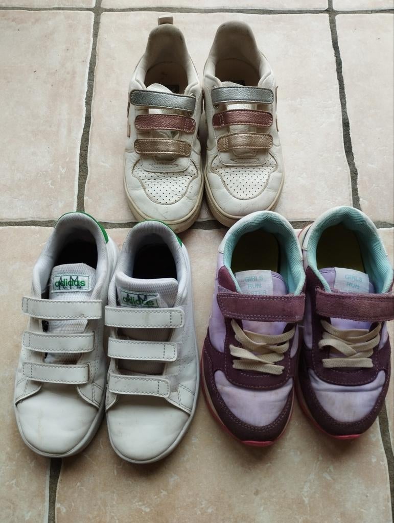 Baskets fille pointure 31/32. 5€ pièce,12€ les 3, Ophalen, Gebruikt, Meisje