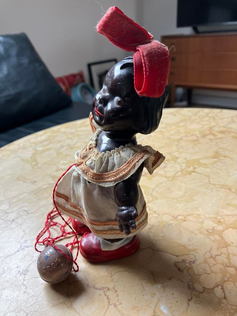 Edi, poupée africaine DRGM, Enlèvement ou Envoi
