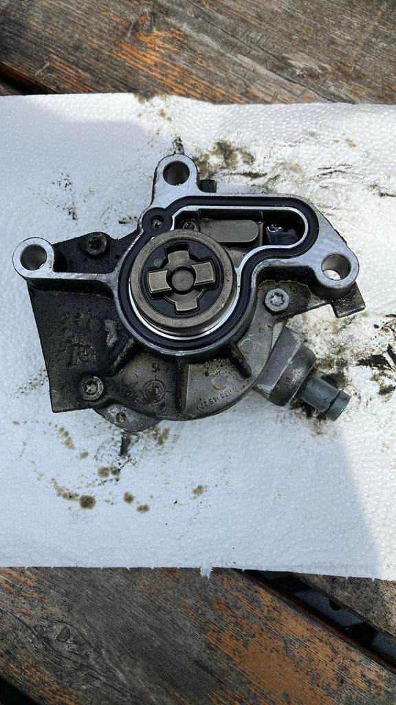 Pompe a vide pour golf 4 SDI 1900, Ophalen, Gebruikt
