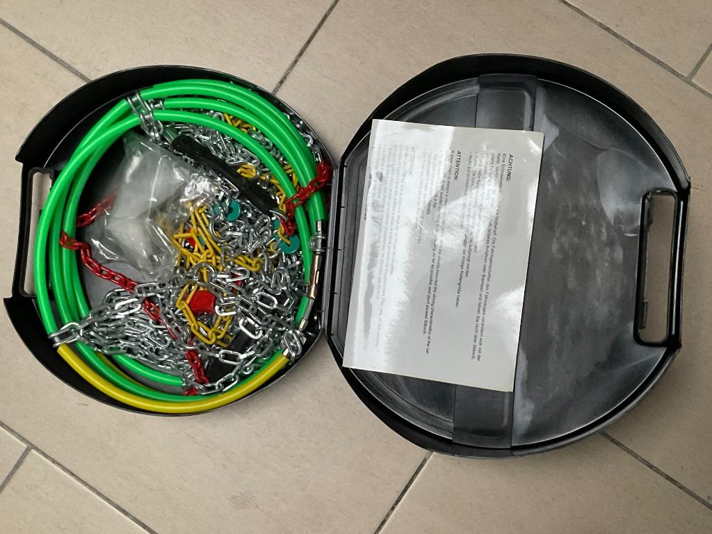 Sneeuwkettingen tem banden 17 inch - ongebruikt (ok), Auto diversen, Sneeuwkettingen, Ophalen