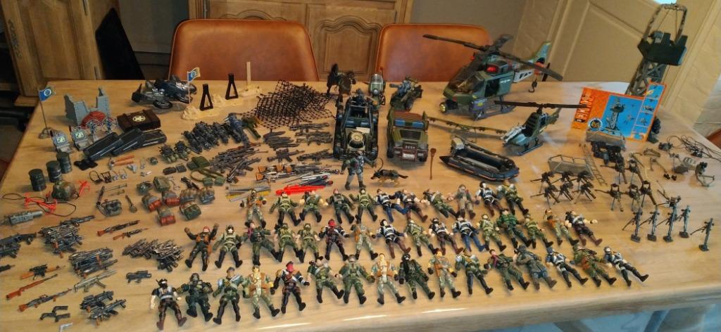 lot Cap Mei Soldier Force, Enlèvement ou Envoi, Comme neuf