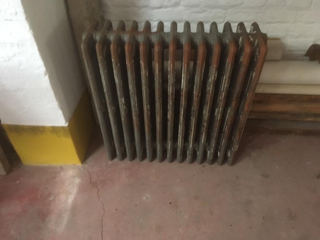 Radiateur en fonte modèle Dune, sans pied, Ophalen, Gebruikt, Radiator, 60 tot 150 cm
