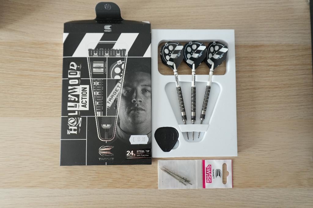 Darts Target Chris Dobey Hollywood Action Swiss Point 90%, Ophalen of Verzenden, Zo goed als nieuw, Pijlen