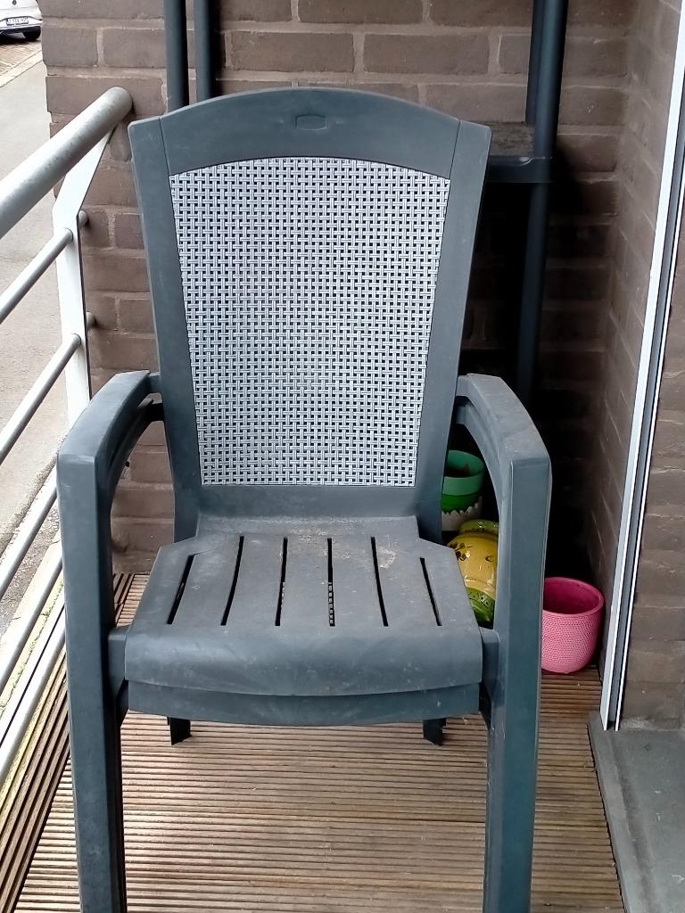 Terrasstoelen te koop. € 10 voor de twee stoelen, Ophalen, Gebruikt, Kunststof, Stapelbaar