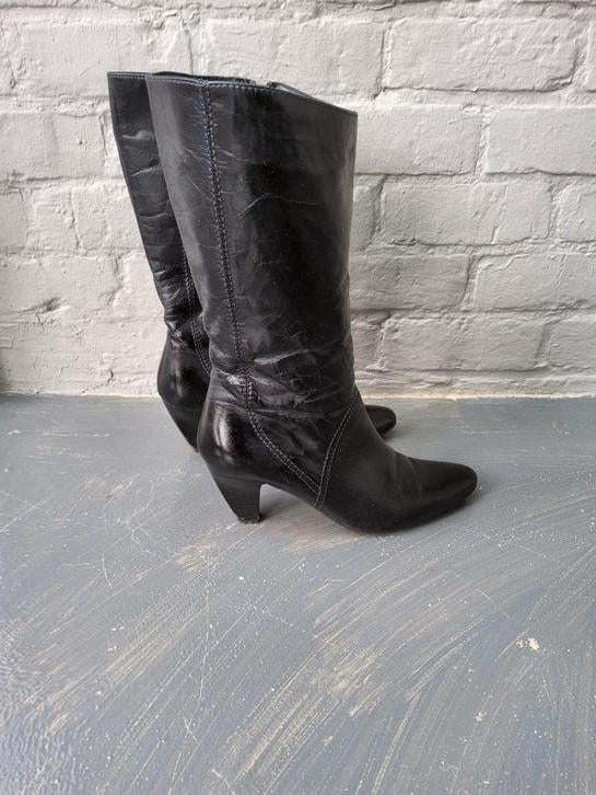 Zwarte lederen laarzen 39, Vêtements | Femmes, Chaussures, Enlèvement ou Envoi, Porté, Bottes hautes, Van dalen