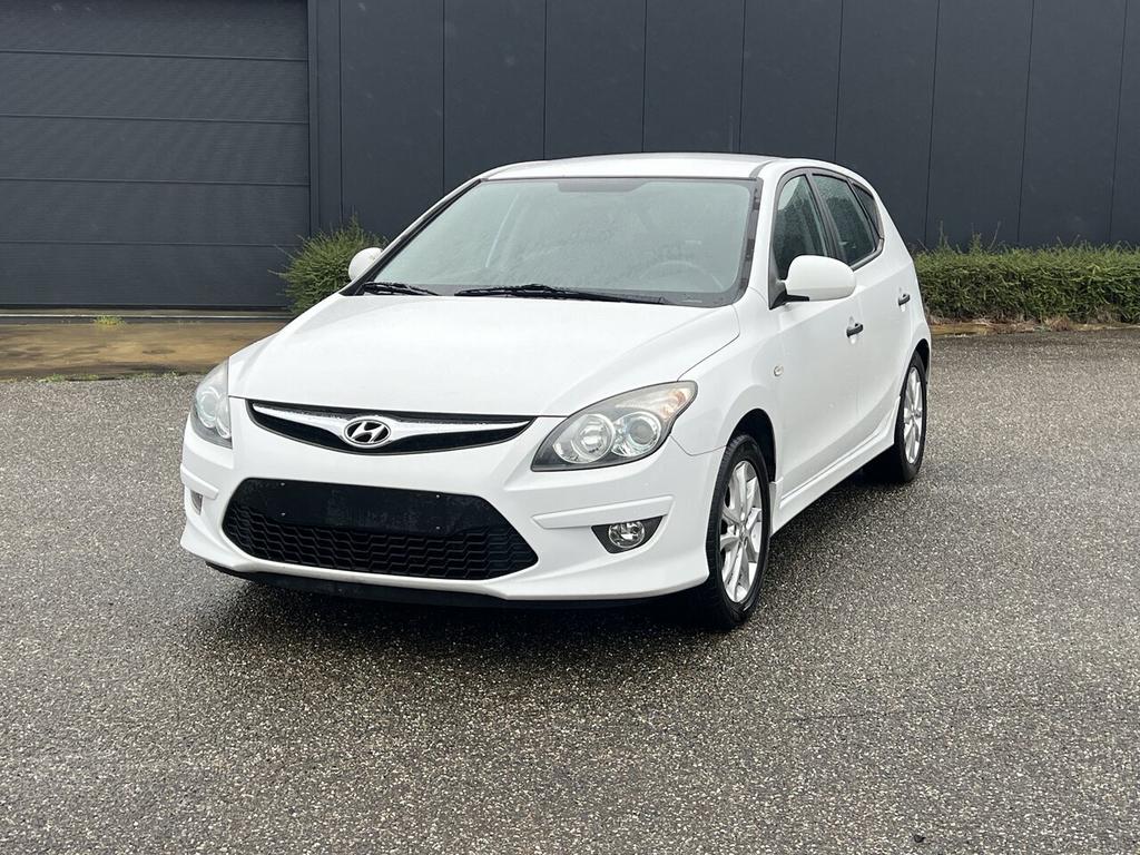 Hyundai i30 ,, 0 kg, 4 cilinders, 0 kg, Wit