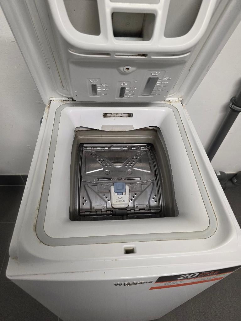 Le lave-linge Whirlpool - chargement par le haut, Electroménager, 1200 à 1600 tours, 6 à 8 kg, 85 à 90 cm, Programme lavage à la main