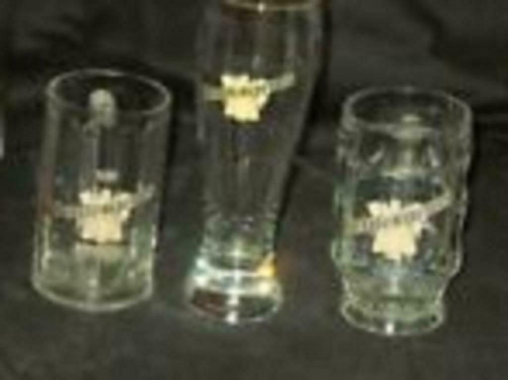 Bierglazen.Dentergem.3 Verschillende. D 123, Verzamelen, Biermerken, Ophalen of Verzenden, Zo goed als nieuw, Glas of Glazen, Overige merken