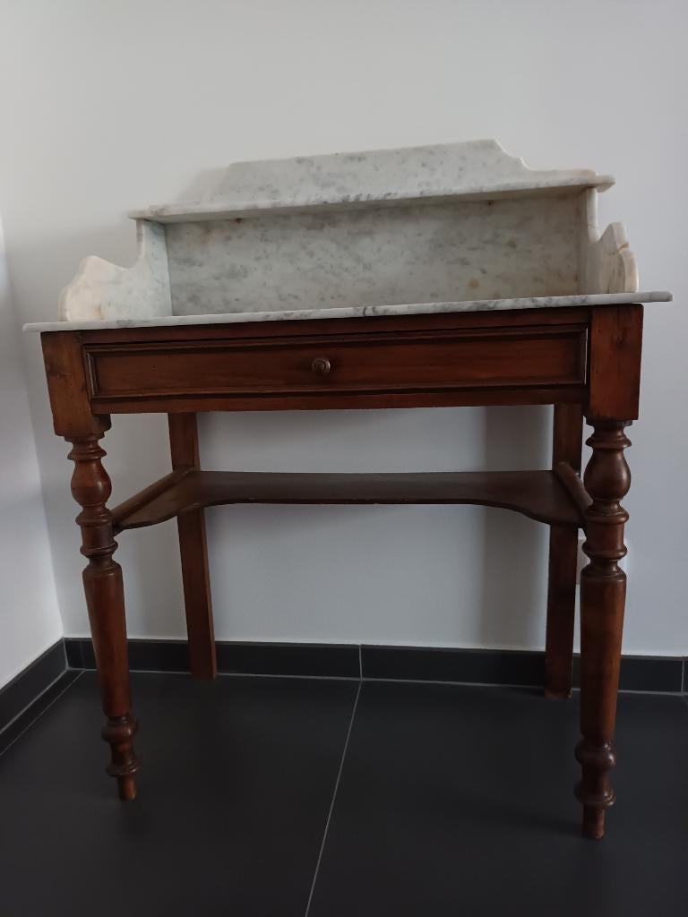 Lavabo de style Louis Philippe - XXe siècle, Enlèvement