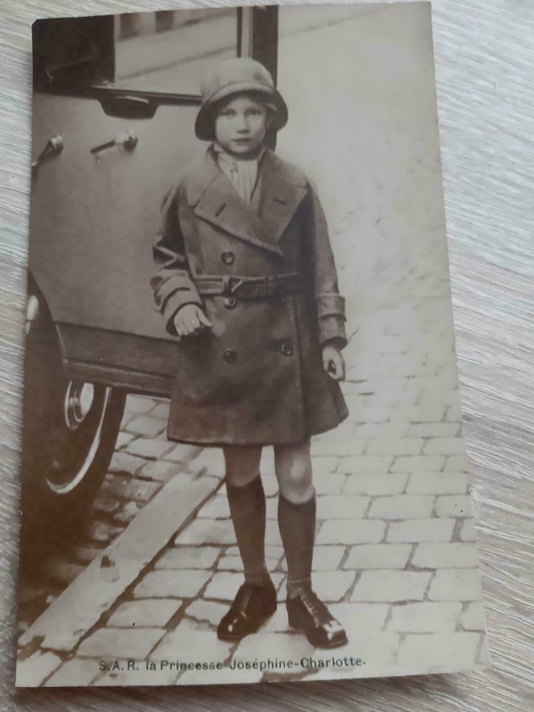 Prachtige postkaart Prinses Josephine-Charlotte, Verzamelen, Verzenden, Gebruikt, Kaart, Foto of Prent