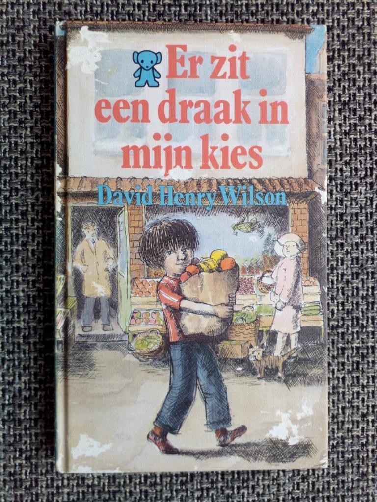 Er zit een draak in mijn kies - David Henry Wilson, Boeken, Gelezen, Fictie algemeen, David Henry Wilson, Ophalen of Verzenden