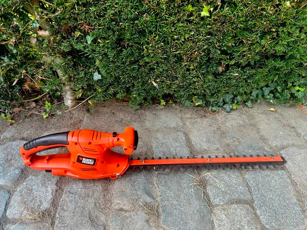 BLACK+DECKER heggenschaar 450 W GT4550-QS, Ophalen, Zo goed als nieuw