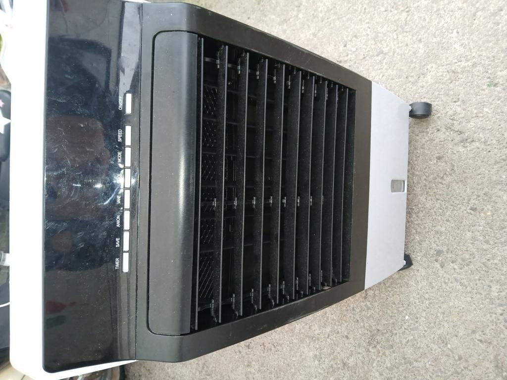 Climatiseur ne fonctionne plus  probleme electrique  a discu, Electroménager, Fers à repasser & Planches à repasser, Utilisé