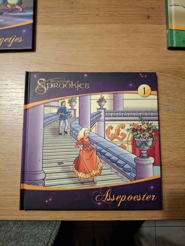 Studio 100 boek met luister cd, meerdere titels beschikbaar, Boeken, Ophalen