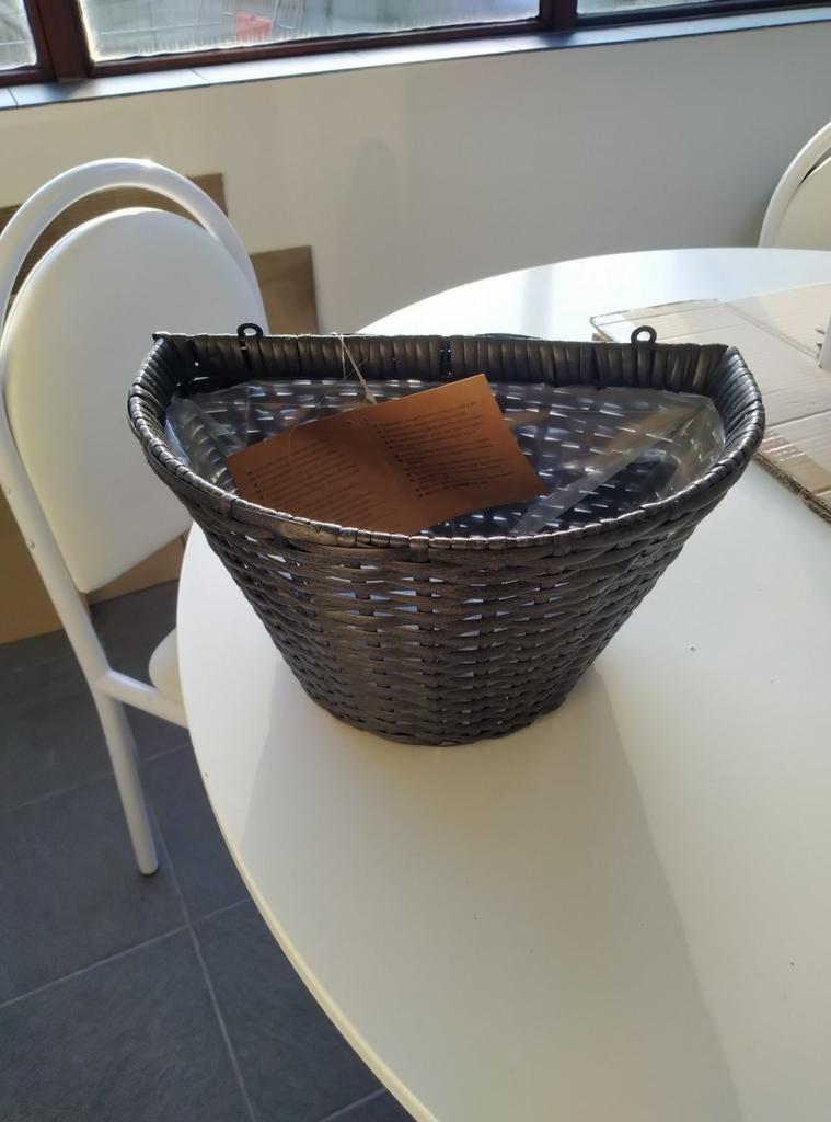 6 nieuwe Yisk bloemen manden, Huis en Inrichting, Ophalen, Nieuw