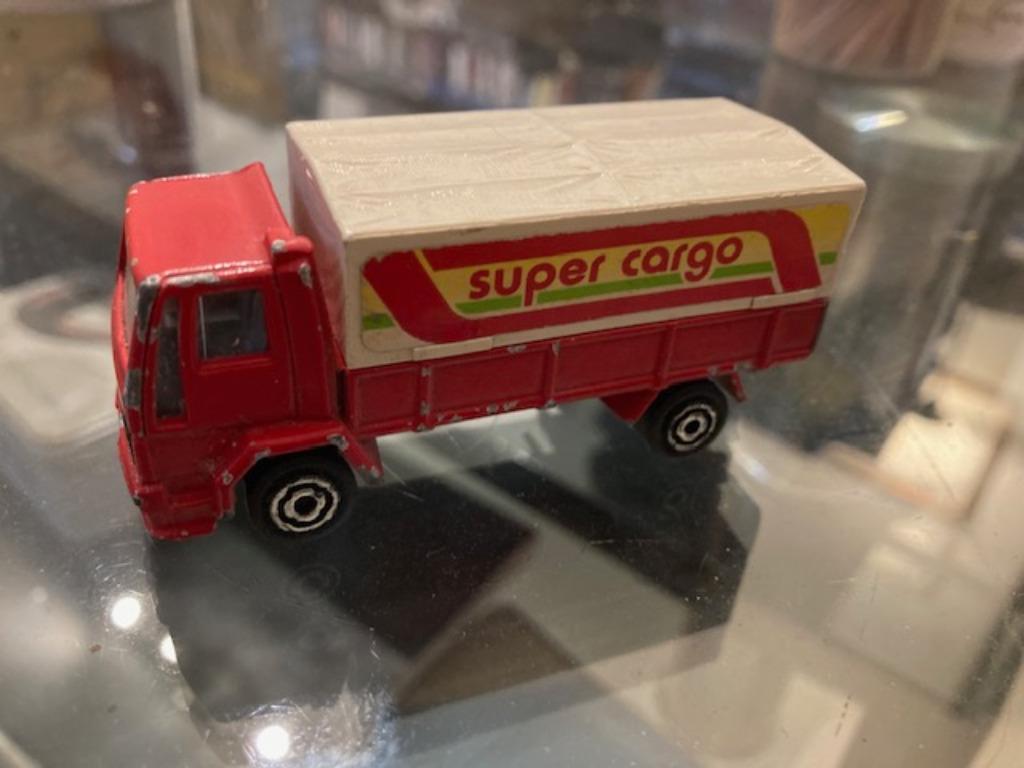 Majorette nr. 241/245, Rode Ford “super cargo” vrachtwagen 1, Ophalen of Verzenden, Gebruikt