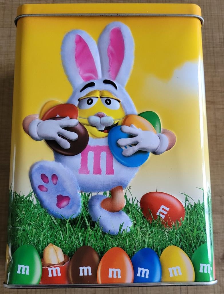 M&M's 2 blikken dozen: Paashaas, Verzamelen, Ophalen of Verzenden, Gebruikt, Gebruiksvoorwerp