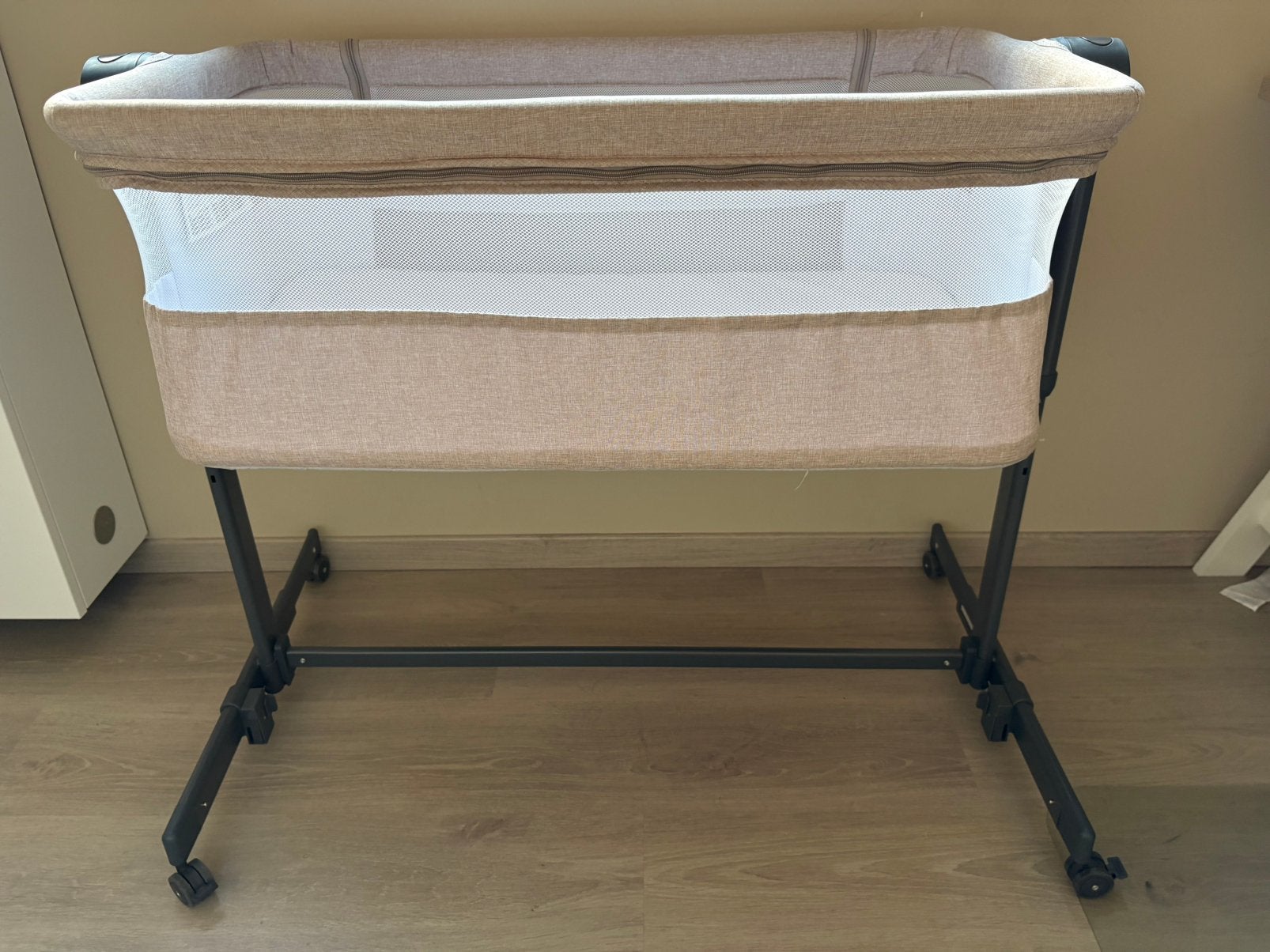 Kinderkraft Neste Up 2 Co-sleeper – Beige, Ophalen, Zo goed als nieuw