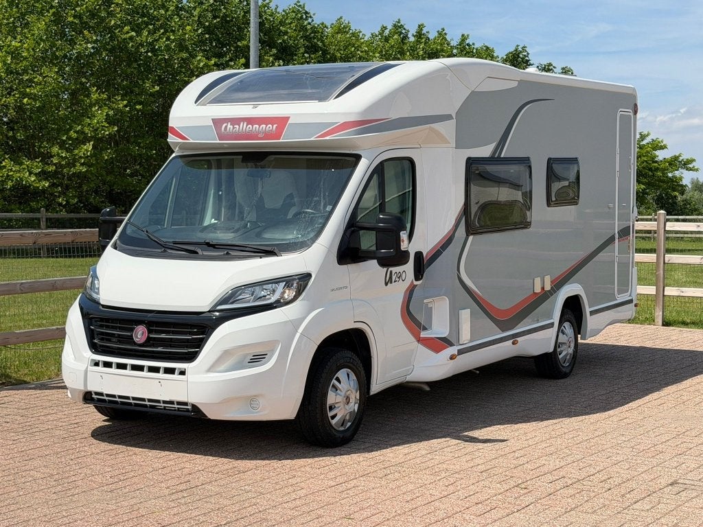 Mobilhome - Camper - Challenger Trigano F14 - 16320km, Caravans en Kamperen, Koelkast, Fiat, Airbags, Challenger