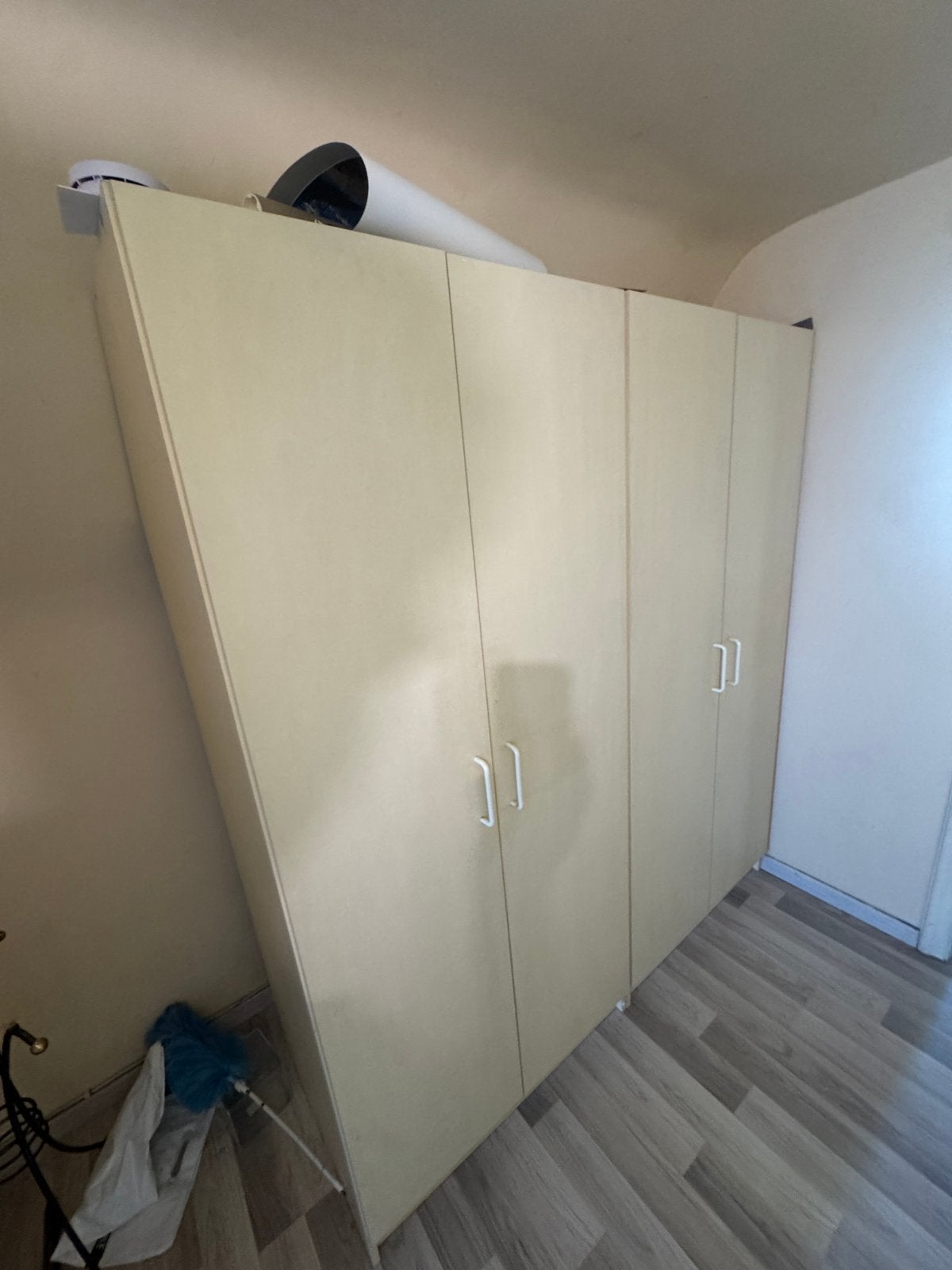 2 Armoires sous pente a donner, Utilisé, Autres essences de bois, 50 à 75 cm, 150 à 200 cm