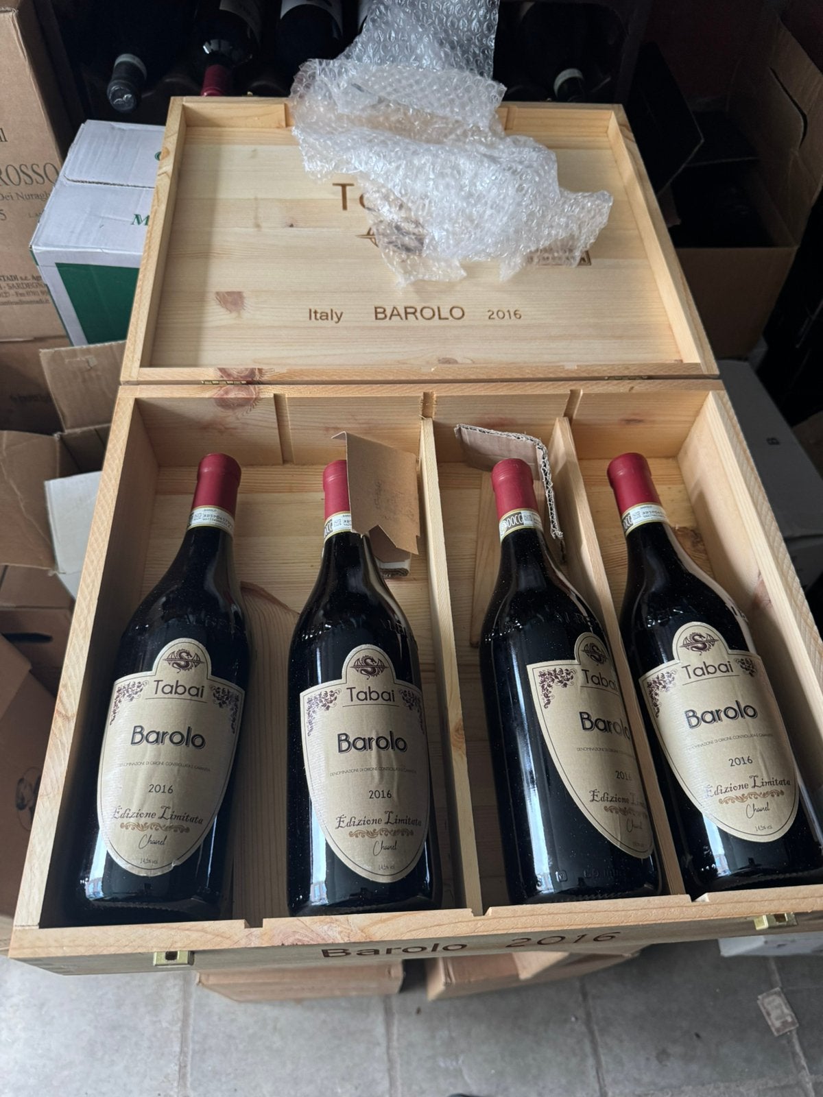Barolo Tabai Riserva 2016 - Chanel gelimiteerde editie, Verzamelen, Ophalen of Verzenden, Zo goed als nieuw