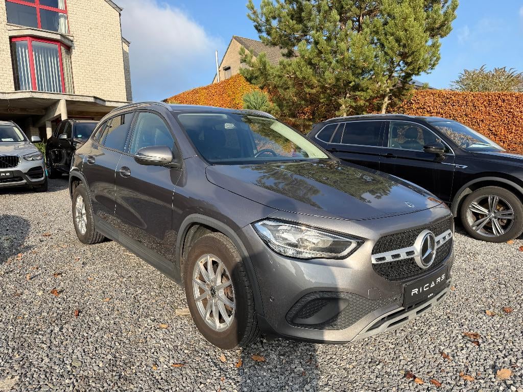 MERCEDES GLA200d 2.0d Camera Carplay GPS Carnet GARANTIE 1 J, Auto's, Automaat, Testrit aan huis, 4 cilinders, Lane Keeping Assist