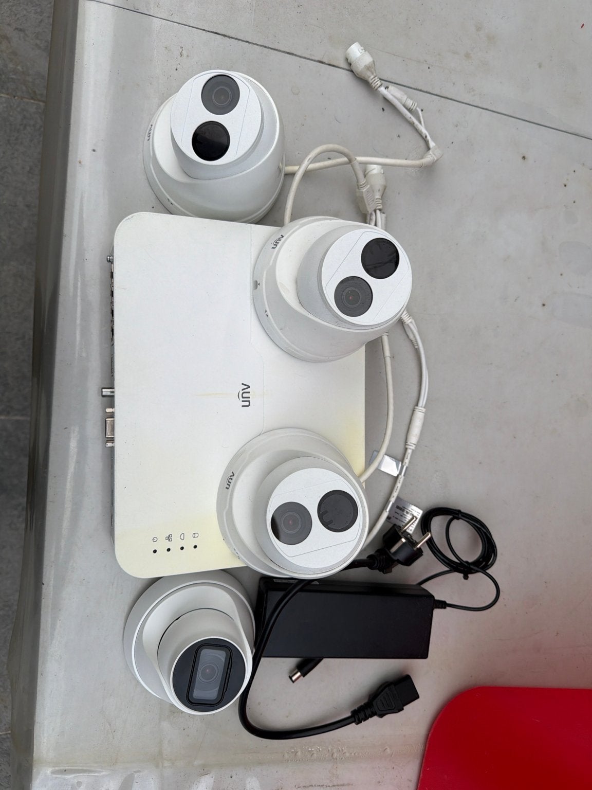 Kit UNV NVR 2 To + 3 caméras 4 MP + 1 offerte, TV, Hi-fi & Vidéo, Enlèvement ou Envoi, Utilisé