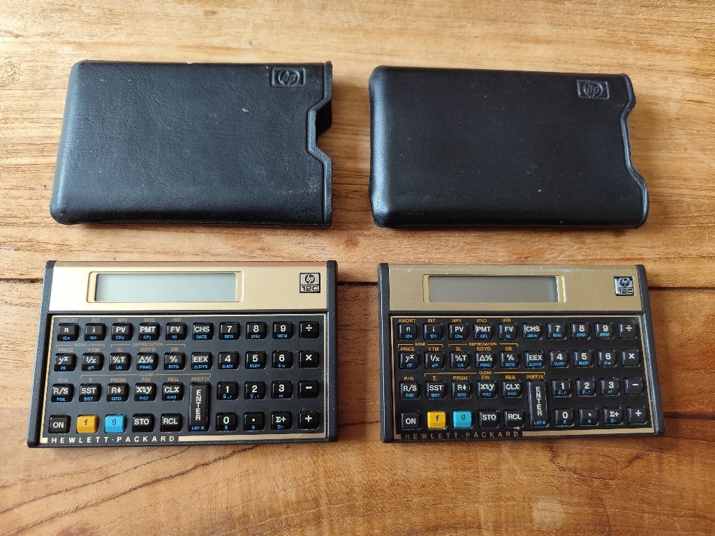 Hewlett Packard HP 12C - Set van 2 rekenmachines, Diversen, Ophalen of Verzenden, Gebruikt