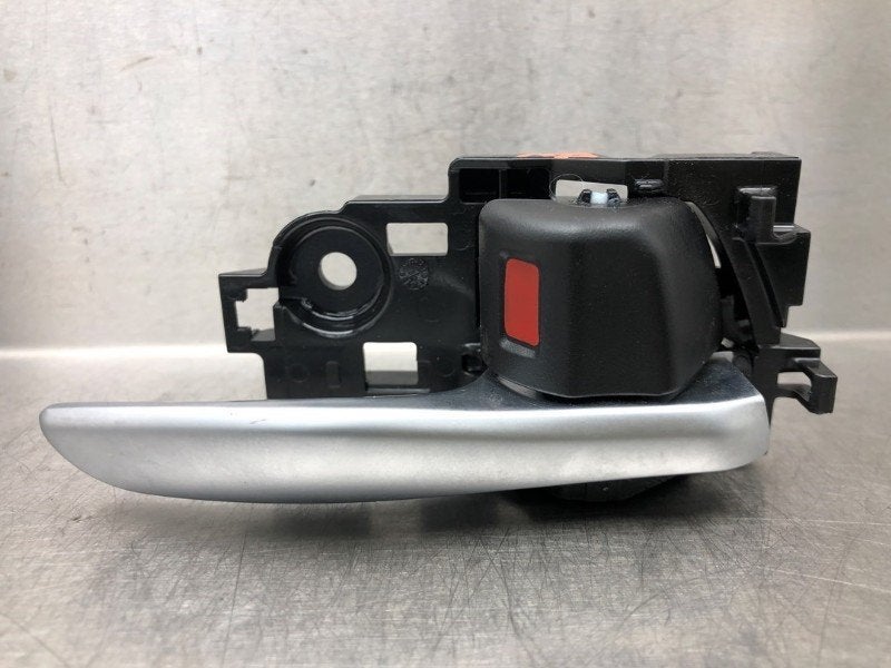 POIGNEE EXTERIEURE AVANT DROITE C-HR (X1,X5) (|69273F4010|), Utilisé, Avant, Toyota