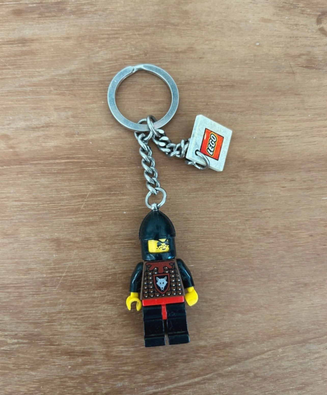 Rare Vintage LEGO Castle Wolfpack Robber Keychain 850076, Verzamelen, Ophalen of Verzenden, Zo goed als nieuw