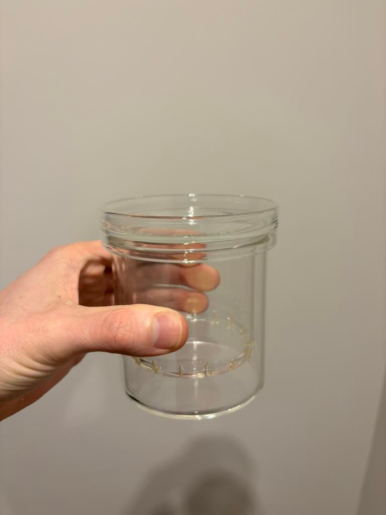 13 Uitzonderlijke theeglazen met glazen filter, Huis en Inrichting, Ophalen, Glas of Glazen, Effen, Glas