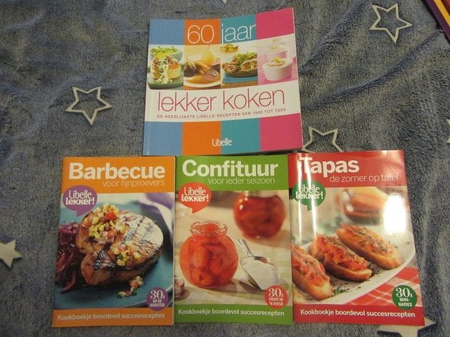 4 kookboekjes : 60 jaar lekker koken - Libelle, Ophalen of Verzenden, Gelezen, Overige gebieden