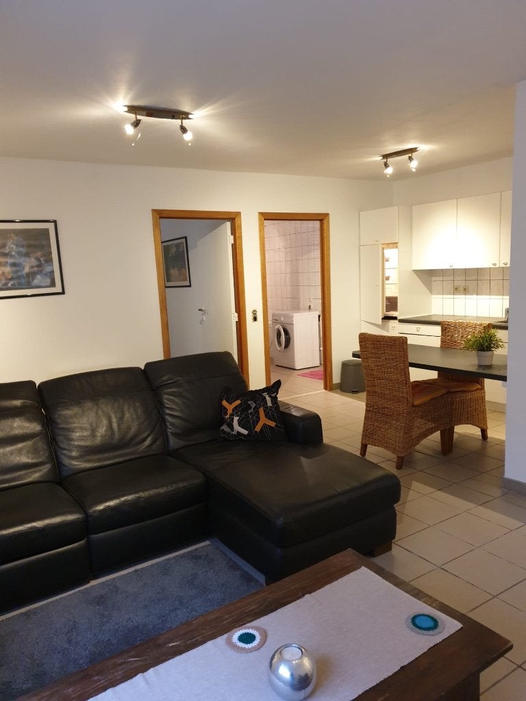 GELIJKVLOERS APPARTEMENT TE HUUR TESSENDERLO, Provincie Limburg